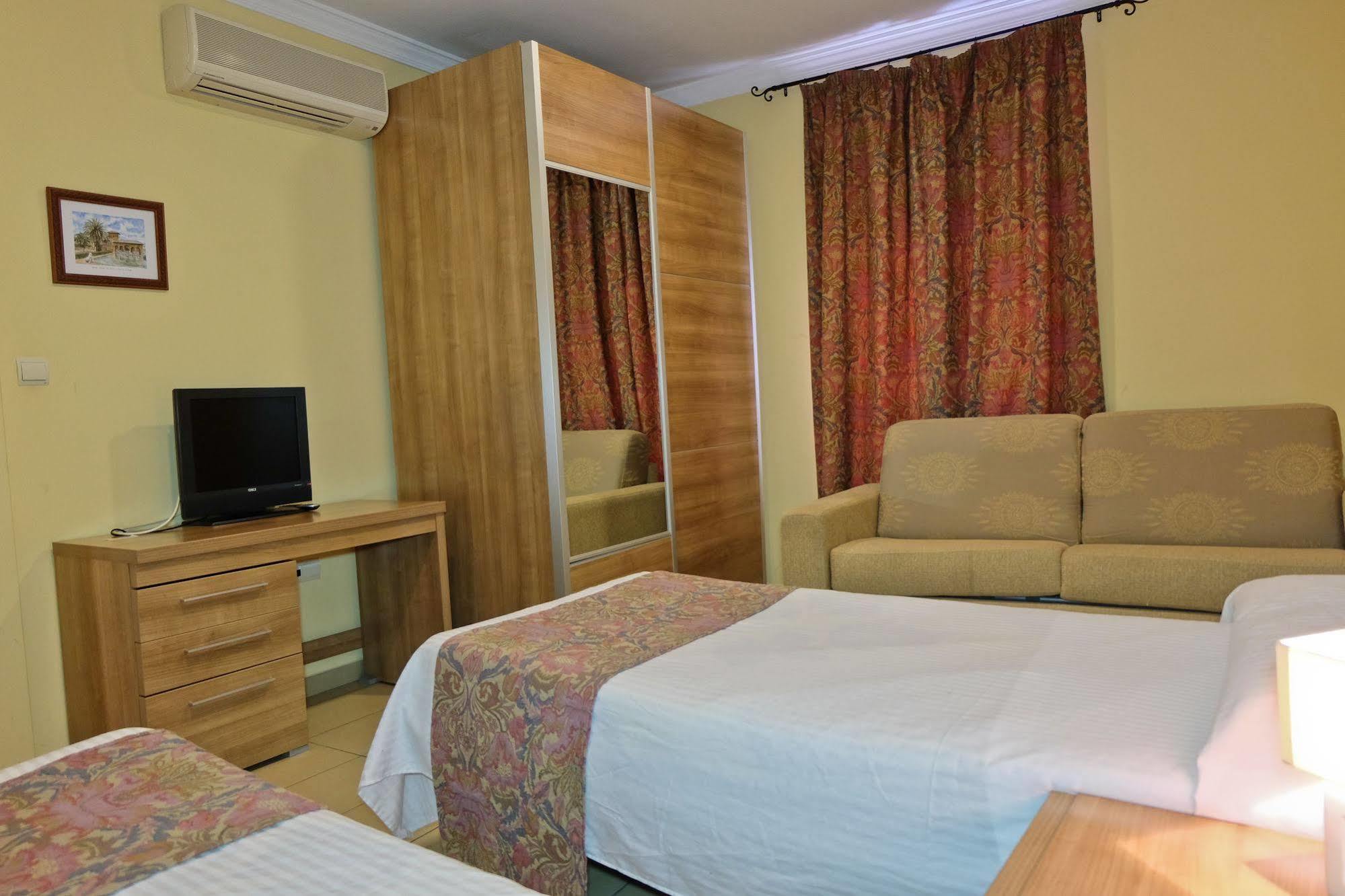 Hostal Costa Azul Grenada Zewnętrze zdjęcie