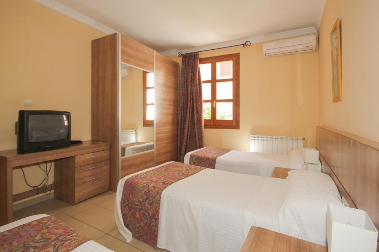 Hostal Costa Azul Grenada Zewnętrze zdjęcie
